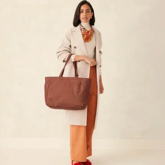 Hathaway Tote Bag in Cinnamon Brown NWT - Picture 5 of 9